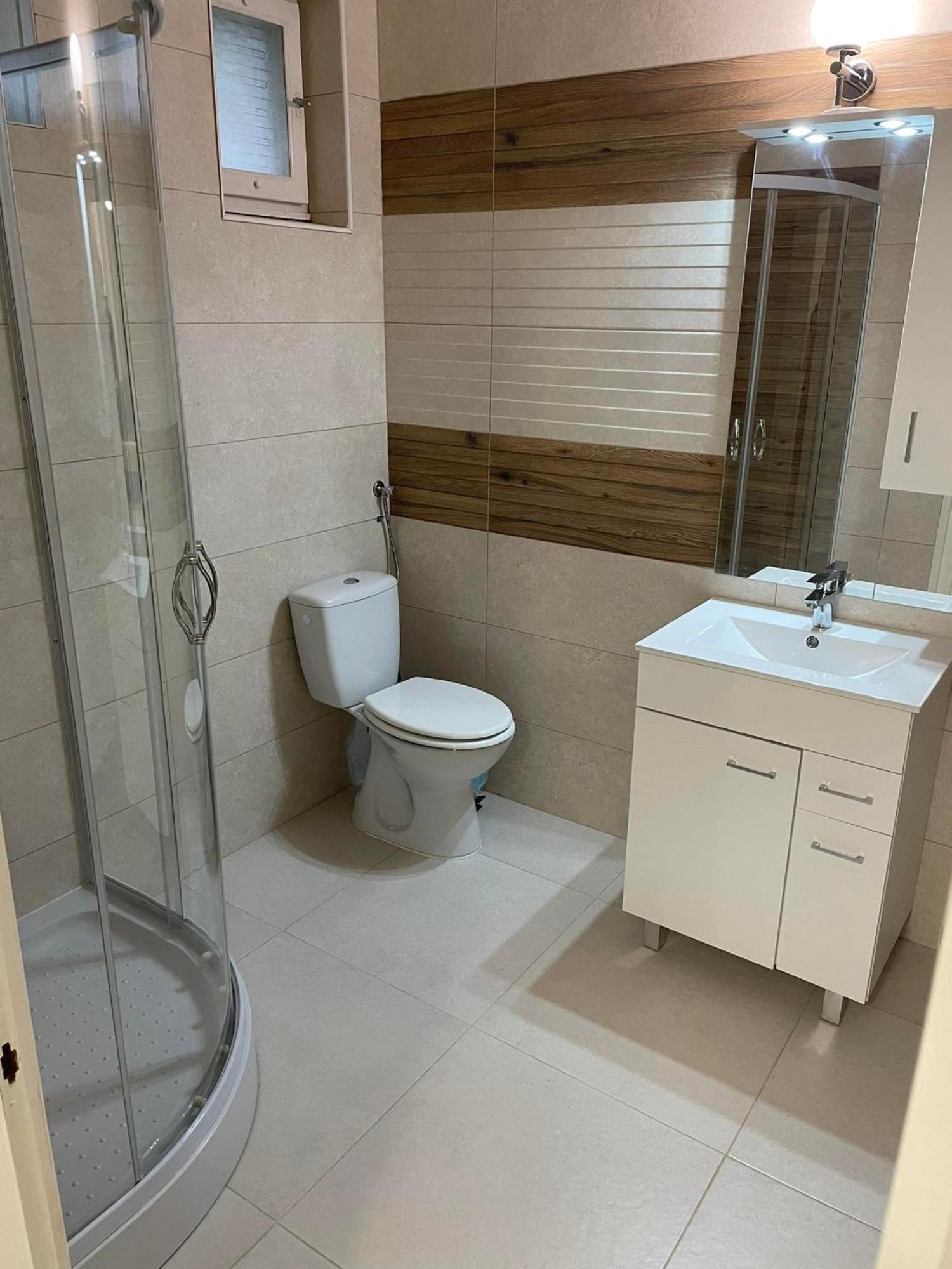 Adam Apartman Hajdúszoboszló Buitenkant foto