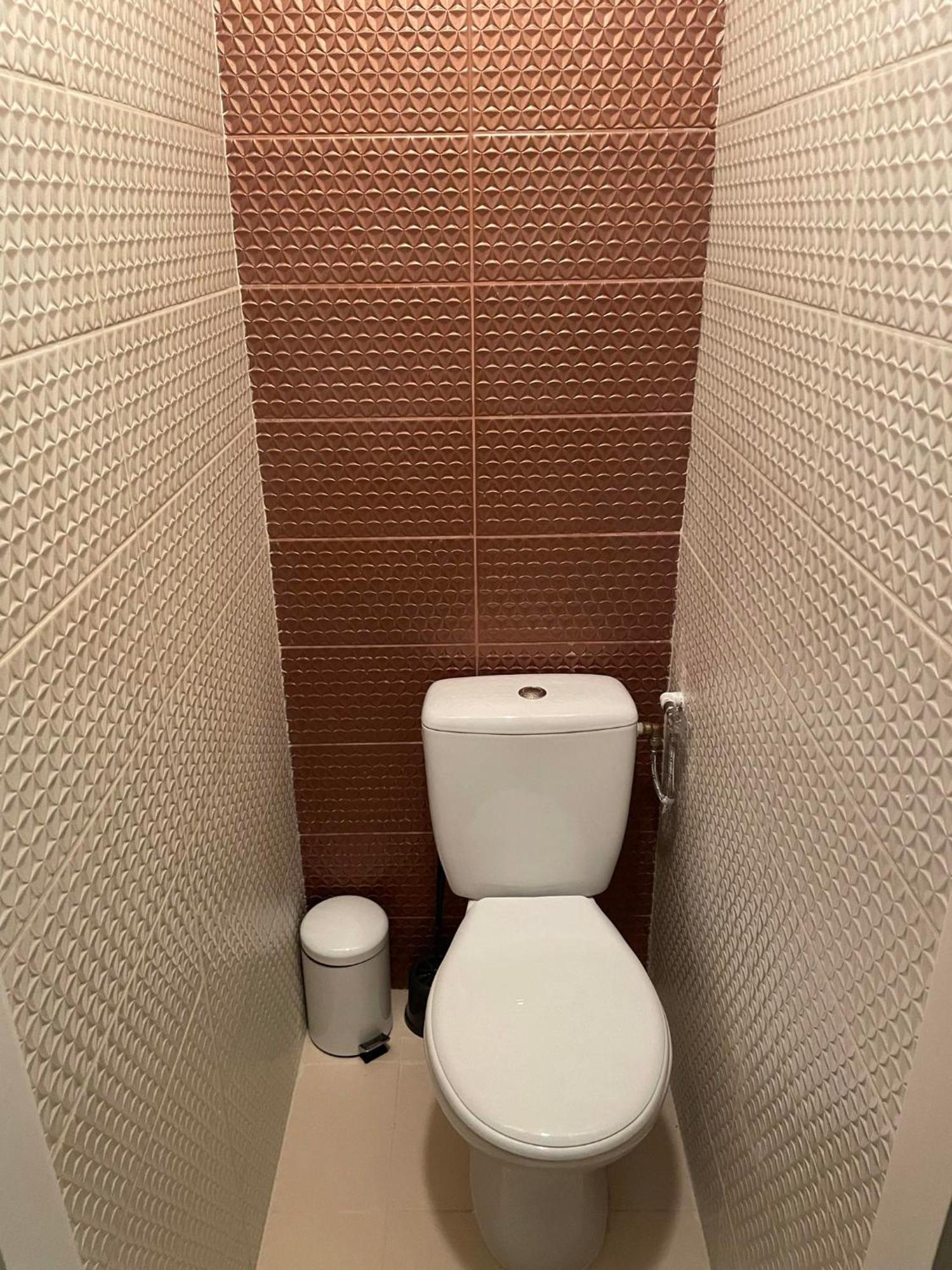 Adam Apartman Hajdúszoboszló Buitenkant foto